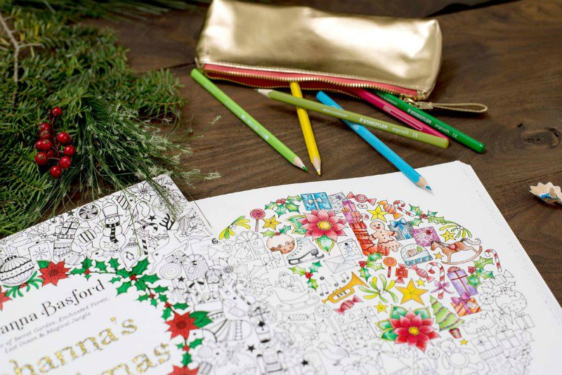 Libro para colorear la Navidad con Johanna Basford - EL BLOG DE LA TABLA