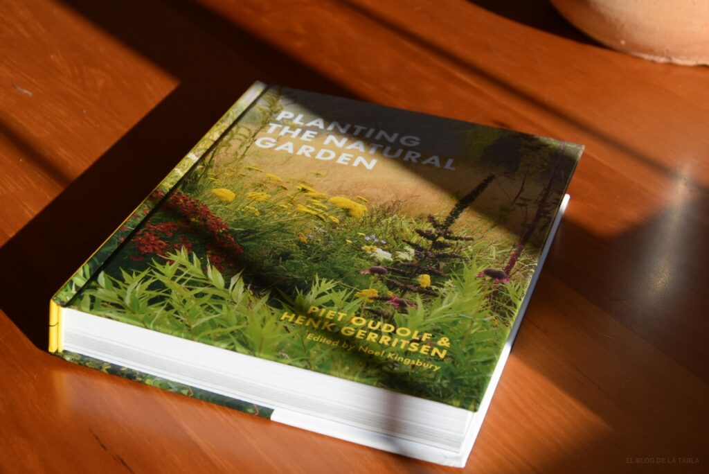 Libros sobre el diseño de jardines naturalistas 
