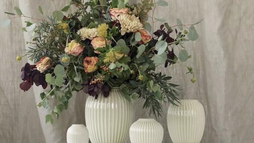 Jarrones de cerámica acanalada para arreglos con flores y ramas decorativas  - EL BLOG DE LA TABLA