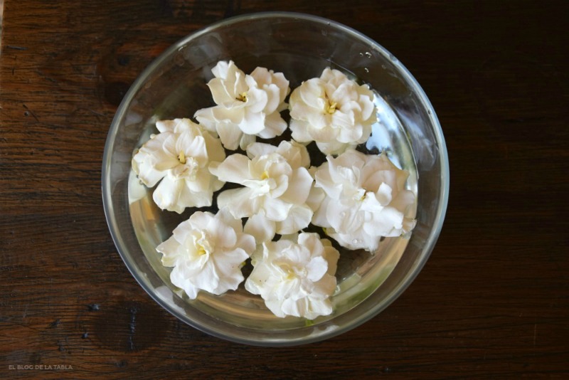 Gardenia jasminoides. Amor secreto en el lenguaje de las flores