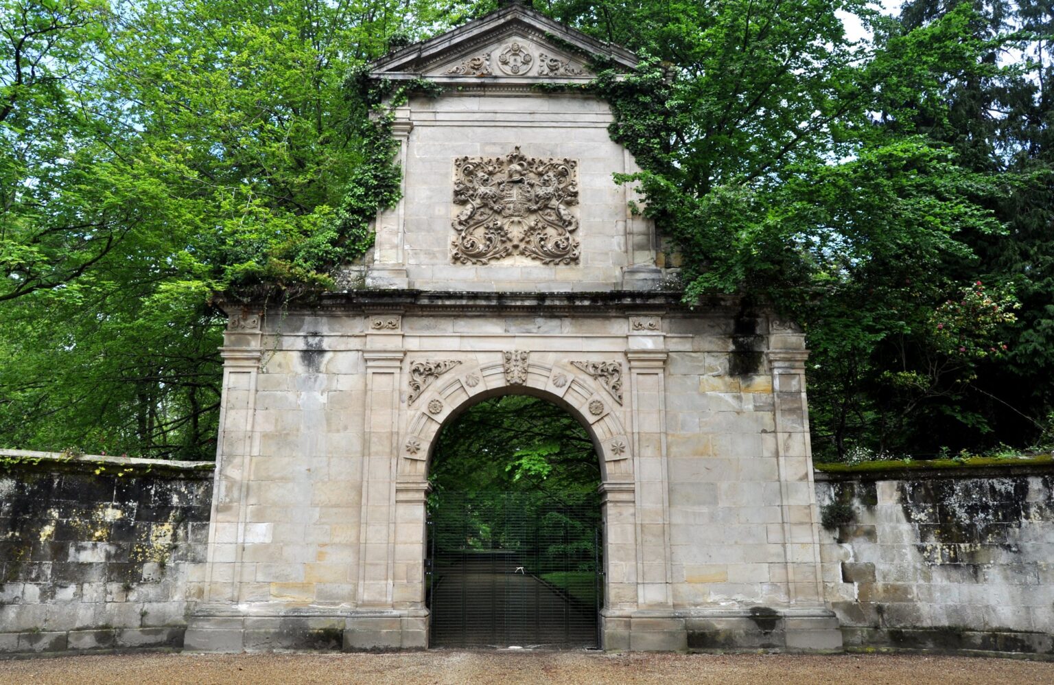 Foto de Jardín Histórico Puente San Miguel en Reocín, Cantabria