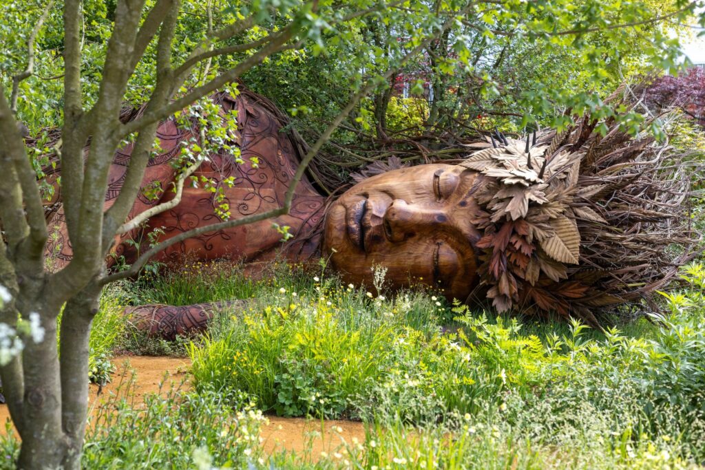 Chelsea 2026
Gaia. Diosa Gea. The Campaign to Protect Rural England Garden: ‘On the Edge’. Sarah Eberle